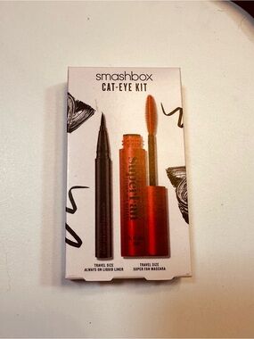 Smashbox Cat-Eye Kit with Black Eyeliner &  Mascara